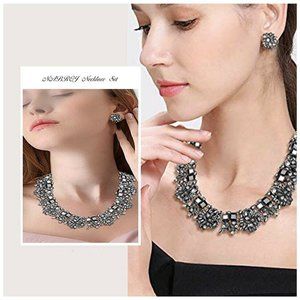 Glamorous Chunky Rhinestone Gun Black Necklace Set